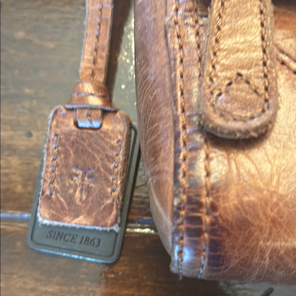 FRYE Brown distressed Leather crossbody Bag